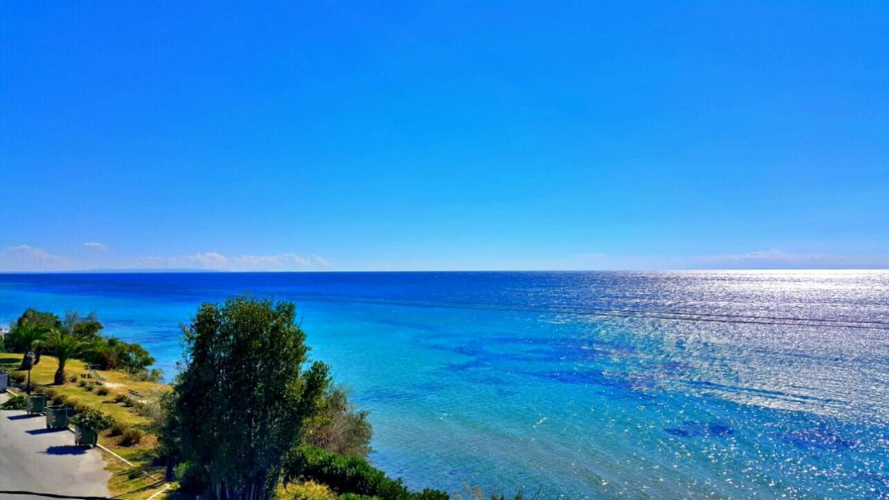 Grcka-Reni Greece Beach 2 Nea Kallikrateia Bagian luar foto